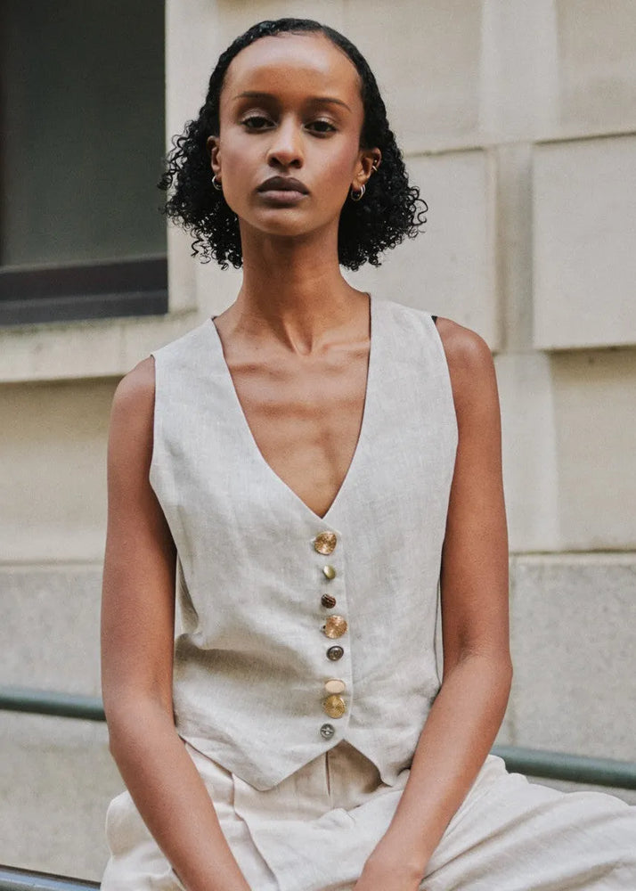 
                  
                    Daphne Linen Waistcoat in Beige
                  
                