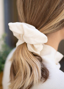  Organic Cotton Ribbed Scrunchie