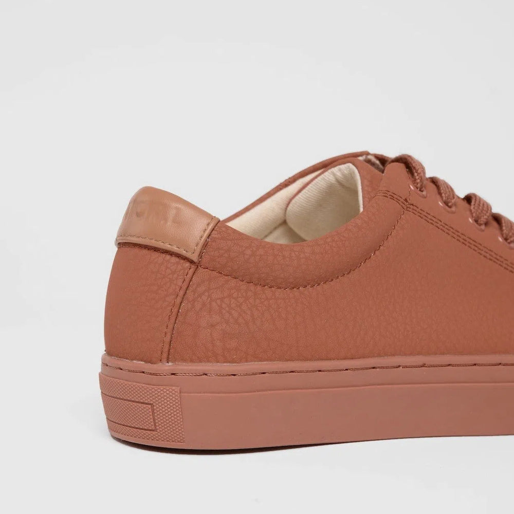 
                  
                    R-KIND VEGAN - MARS RUSTIC GRAINED TRAINER
                  
                