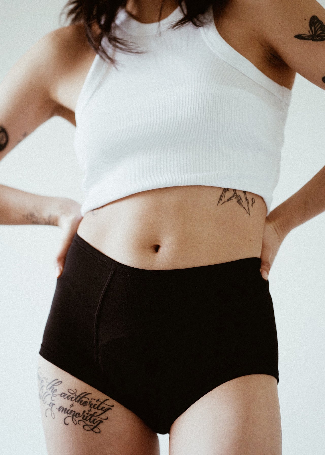 Frida is wearing size XS. Height: 167cm, waist 63cm, hip 87cm.