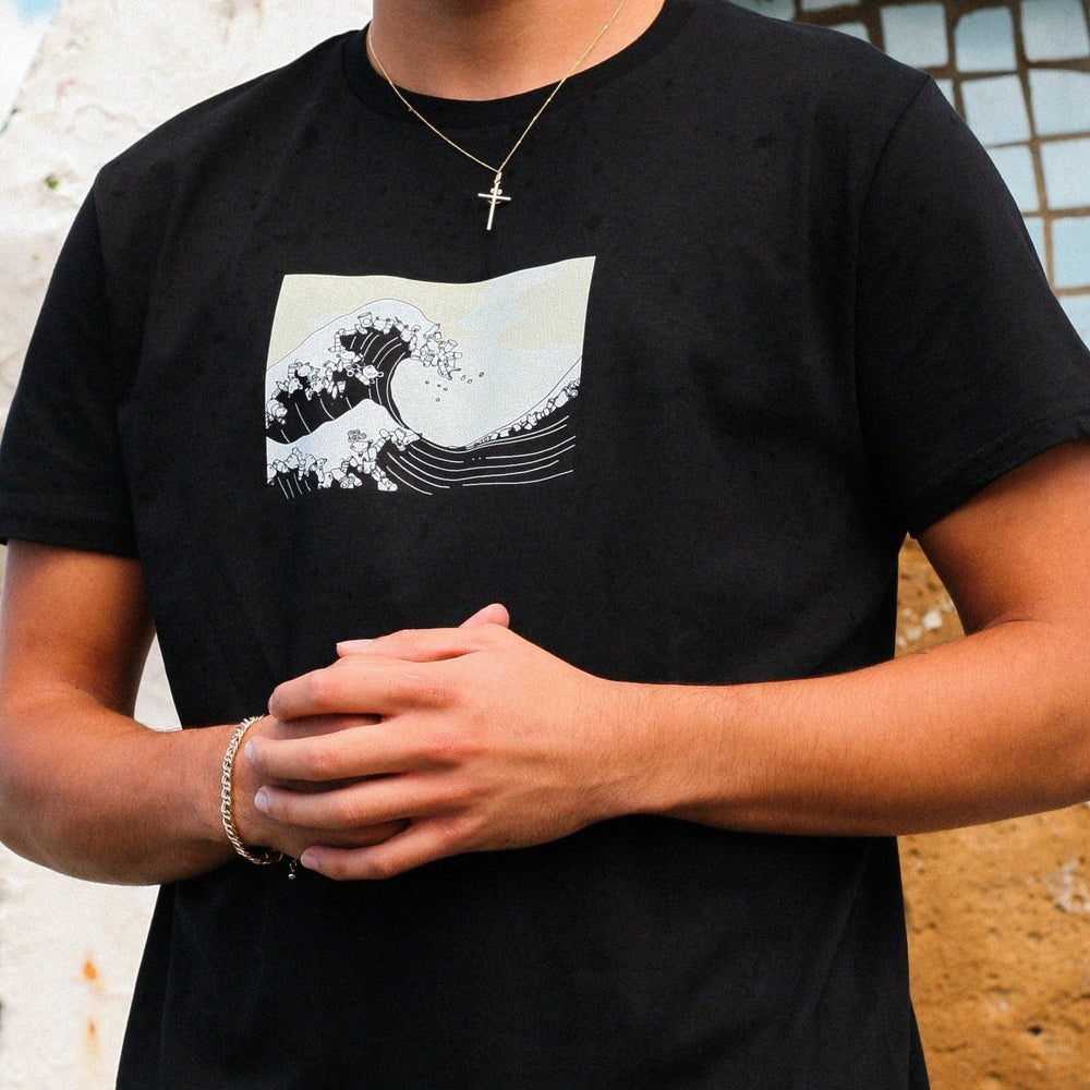 
                  
                    The Plastic Wave off Kanagawa - Unisex Organic Cotton T-Shirt
                  
                