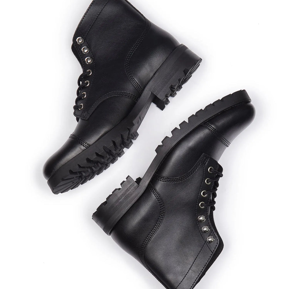 
                  
                    Men's Wide Fit Boots - Black
                  
                